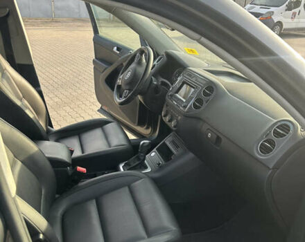 Сірий Фольксваген Тігуан, об'ємом двигуна 1.98 л та пробігом 120 тис. км за 12800 $, фото 6 на Automoto.ua