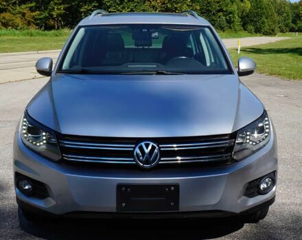 Сірий Фольксваген Тігуан, об'ємом двигуна 2 л та пробігом 77 тис. км за 7000 $, фото 1 на Automoto.ua