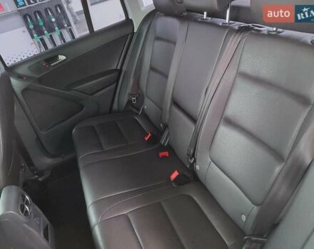 Серый Фольксваген Тигуан, объемом двигателя 1.98 л и пробегом 143 тыс. км за 12950 $, фото 25 на Automoto.ua