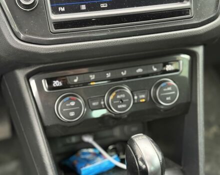 Сірий Фольксваген Тігуан, об'ємом двигуна 2 л та пробігом 149 тис. км за 24000 $, фото 15 на Automoto.ua