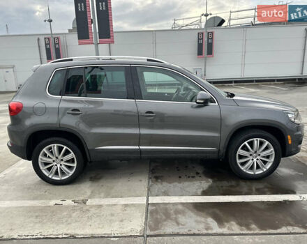 Серый Фольксваген Тигуан, объемом двигателя 1.98 л и пробегом 105 тыс. км за 15400 $, фото 3 на Automoto.ua