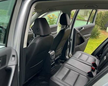 Сірий Фольксваген Тігуан, об'ємом двигуна 2 л та пробігом 204 тис. км за 13200 $, фото 5 на Automoto.ua