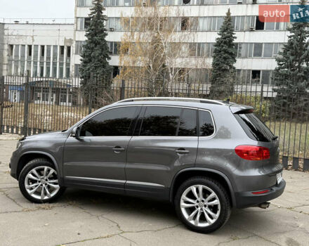 Серый Фольксваген Тигуан, объемом двигателя 2 л и пробегом 163 тыс. км за 15700 $, фото 32 на Automoto.ua