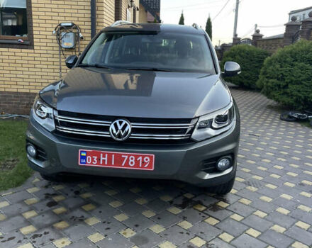 Сірий Фольксваген Тігуан, об'ємом двигуна 2 л та пробігом 205 тис. км за 10800 $, фото 9 на Automoto.ua