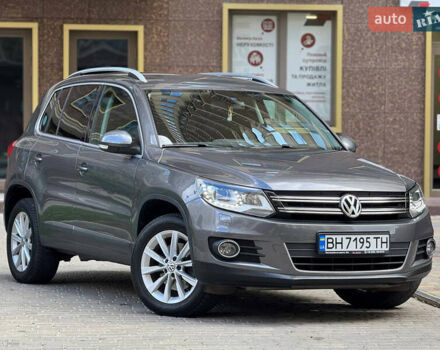 Серый Фольксваген Тигуан, объемом двигателя 1.97 л и пробегом 124 тыс. км за 17200 $, фото 3 на Automoto.ua