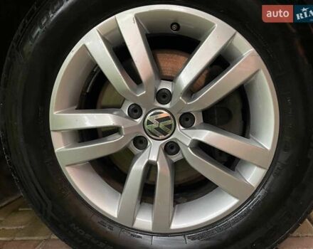 Сірий Фольксваген Тігуан, об'ємом двигуна 2 л та пробігом 133 тис. км за 13499 $, фото 36 на Automoto.ua