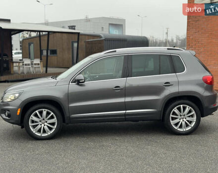 Серый Фольксваген Тигуан, объемом двигателя 2 л и пробегом 106 тыс. км за 15300 $, фото 7 на Automoto.ua
