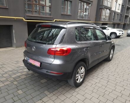 Сірий Фольксваген Тігуан, об'ємом двигуна 2 л та пробігом 193 тис. км за 12999 $, фото 3 на Automoto.ua