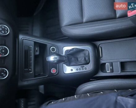 Серый Фольксваген Тигуан, объемом двигателя 2 л и пробегом 220 тыс. км за 12350 $, фото 16 на Automoto.ua