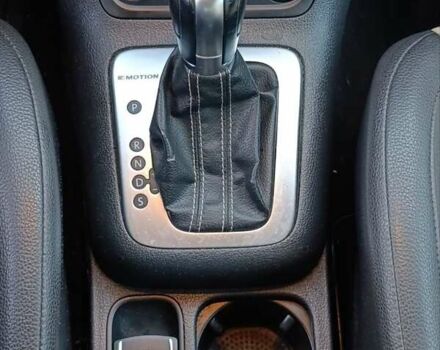 Сірий Фольксваген Тігуан, об'ємом двигуна 2 л та пробігом 205 тис. км за 12200 $, фото 35 на Automoto.ua