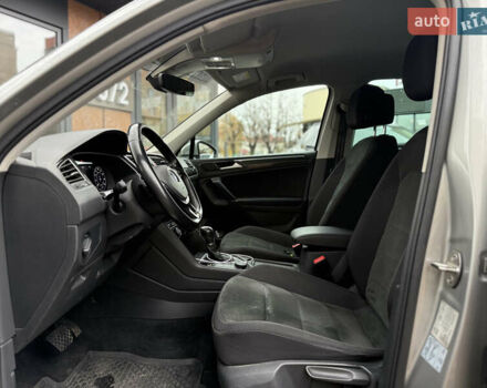 Сірий Фольксваген Тігуан, об'ємом двигуна 1.97 л та пробігом 149 тис. км за 24000 $, фото 15 на Automoto.ua