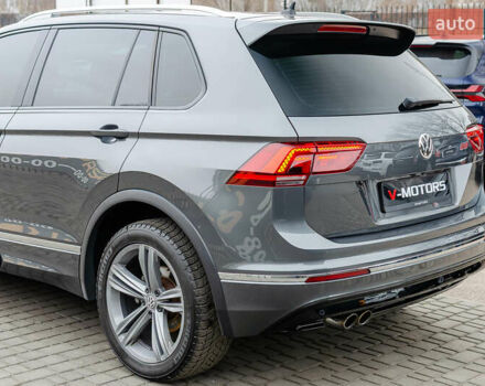 Серый Фольксваген Тигуан, объемом двигателя 1.98 л и пробегом 124 тыс. км за 25700 $, фото 13 на Automoto.ua