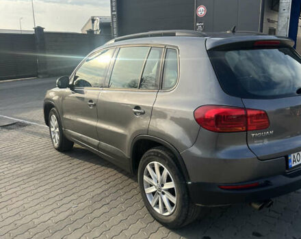 Сірий Фольксваген Тігуан, об'ємом двигуна 1.98 л та пробігом 120 тис. км за 12800 $, фото 4 на Automoto.ua