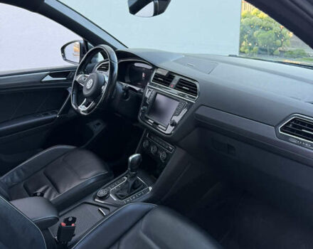 Серый Фольксваген Тигуан, объемом двигателя 1.98 л и пробегом 232 тыс. км за 26500 $, фото 7 на Automoto.ua