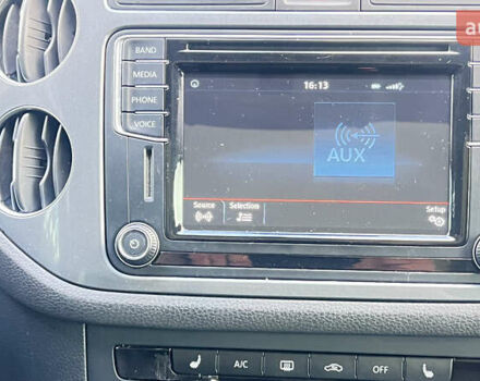 Сірий Фольксваген Тігуан, об'ємом двигуна 1.98 л та пробігом 124 тис. км за 13590 $, фото 22 на Automoto.ua