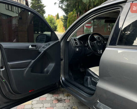 Сірий Фольксваген Тігуан, об'ємом двигуна 1.98 л та пробігом 234 тис. км за 9999 $, фото 26 на Automoto.ua