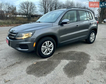 Сірий Фольксваген Тігуан, об'ємом двигуна 2 л та пробігом 150 тис. км за 12300 $, фото 3 на Automoto.ua
