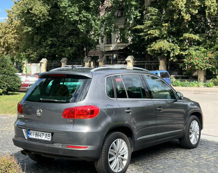 Сірий Фольксваген Тігуан, об'ємом двигуна 1.98 л та пробігом 164 тис. км за 13700 $, фото 4 на Automoto.ua