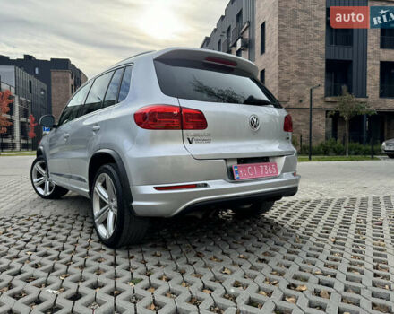 Сірий Фольксваген Тігуан, об'ємом двигуна 2 л та пробігом 175 тис. км за 12750 $, фото 29 на Automoto.ua