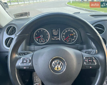 Сірий Фольксваген Тігуан, об'ємом двигуна 1.98 л та пробігом 128 тис. км за 14699 $, фото 18 на Automoto.ua