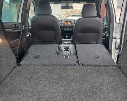 Серый Фольксваген Тигуан, объемом двигателя 1.98 л и пробегом 132 тыс. км за 12900 $, фото 48 на Automoto.ua