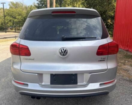 Сірий Фольксваген Тігуан, об'ємом двигуна 2 л та пробігом 72 тис. км за 7600 $, фото 4 на Automoto.ua