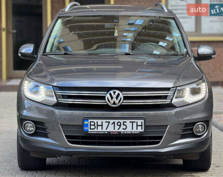 Серый Фольксваген Тигуан, объемом двигателя 1.97 л и пробегом 124 тыс. км за 17200 $, фото 6 на Automoto.ua
