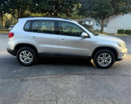 Сірий Фольксваген Тігуан, об'ємом двигуна 2 л та пробігом 71 тис. км за 7600 $, фото 3 на Automoto.ua