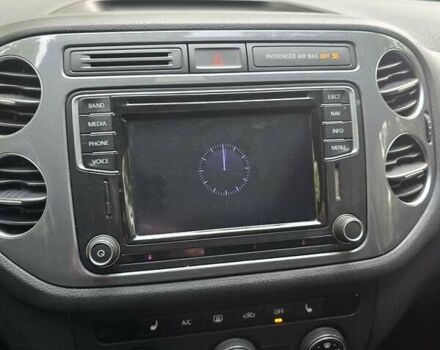 Серый Фольксваген Тигуан, объемом двигателя 1.98 л и пробегом 153 тыс. км за 14300 $, фото 15 на Automoto.ua