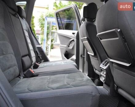 Сірий Фольксваген Тігуан, об'ємом двигуна 1.98 л та пробігом 174 тис. км за 20300 $, фото 17 на Automoto.ua