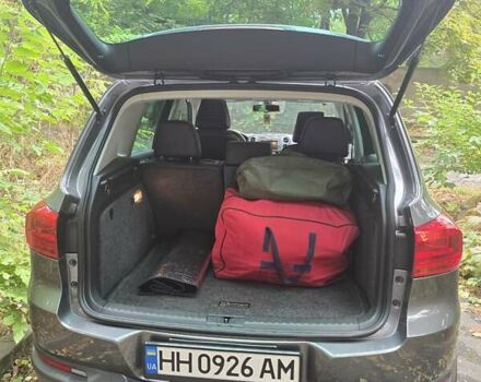 Серый Фольксваген Тигуан, объемом двигателя 1.98 л и пробегом 153 тыс. км за 14300 $, фото 1 на Automoto.ua