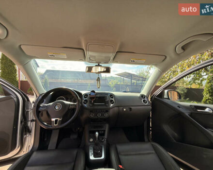 Серый Фольксваген Тигуан, объемом двигателя 1.98 л и пробегом 142 тыс. км за 12800 $, фото 26 на Automoto.ua