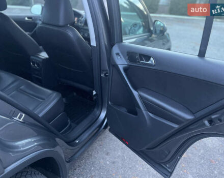 Серый Фольксваген Тигуан, объемом двигателя 2 л и пробегом 220 тыс. км за 12350 $, фото 11 на Automoto.ua