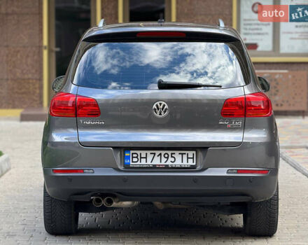 Серый Фольксваген Тигуан, объемом двигателя 1.97 л и пробегом 124 тыс. км за 17200 $, фото 7 на Automoto.ua