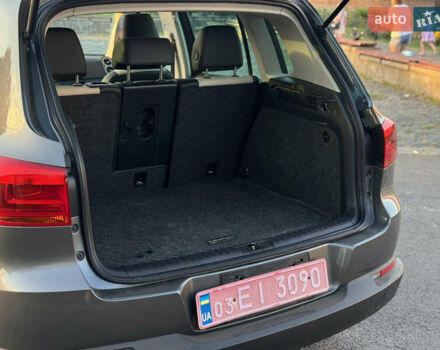 Серый Фольксваген Тигуан, объемом двигателя 2 л и пробегом 199 тыс. км за 12200 $, фото 19 на Automoto.ua