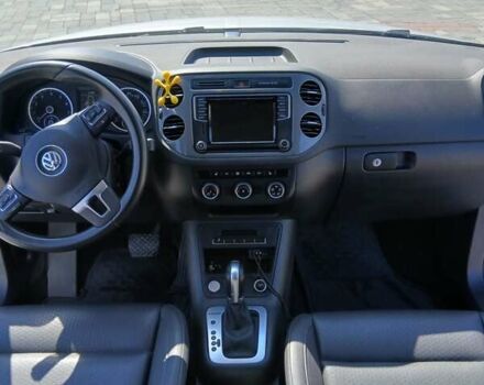 Сірий Фольксваген Тігуан, об'ємом двигуна 1.98 л та пробігом 235 тис. км за 12800 $, фото 6 на Automoto.ua