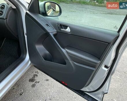 Сірий Фольксваген Тігуан, об'ємом двигуна 1.98 л та пробігом 145 тис. км за 12950 $, фото 14 на Automoto.ua