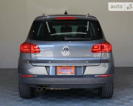 Сірий Фольксваген Тігуан, об'ємом двигуна 2 л та пробігом 131 тис. км за 2900 $, фото 5 на Automoto.ua