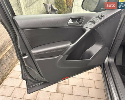 Сірий Фольксваген Тігуан, об'ємом двигуна 1.98 л та пробігом 196 тис. км за 12900 $, фото 10 на Automoto.ua