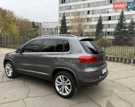Серый Фольксваген Тигуан, объемом двигателя 2 л и пробегом 163 тыс. км за 15700 $, фото 57 на Automoto.ua