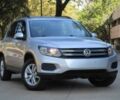Серый Фольксваген Тигуан, объемом двигателя 2 л и пробегом 70 тыс. км за 4100 $, фото 1 на Automoto.ua