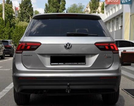 Сірий Фольксваген Тігуан, об'ємом двигуна 1.98 л та пробігом 174 тис. км за 20300 $, фото 4 на Automoto.ua