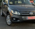Серый Фольксваген Тигуан, объемом двигателя 2 л и пробегом 199 тыс. км за 12200 $, фото 4 на Automoto.ua