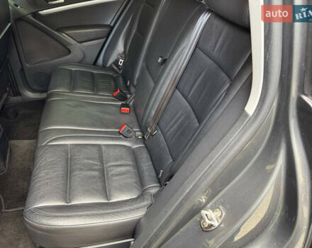 Серый Фольксваген Тигуан, объемом двигателя 1.97 л и пробегом 124 тыс. км за 17200 $, фото 23 на Automoto.ua