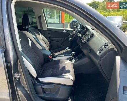 Серый Фольксваген Тигуан, объемом двигателя 1.98 л и пробегом 99 тыс. км за 12300 $, фото 22 на Automoto.ua