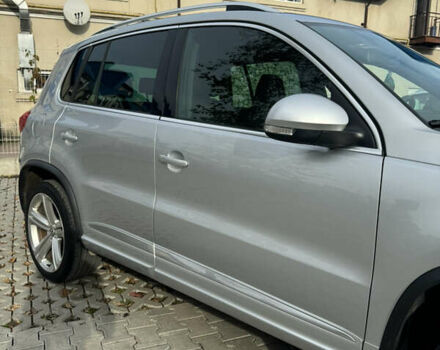 Сірий Фольксваген Тігуан, об'ємом двигуна 2 л та пробігом 175 тис. км за 12750 $, фото 14 на Automoto.ua