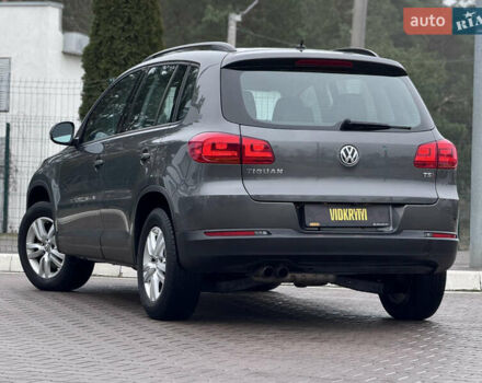 Серый Фольксваген Тигуан, объемом двигателя 2 л и пробегом 169 тыс. км за 12300 $, фото 18 на Automoto.ua