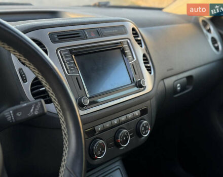 Серый Фольксваген Тигуан, объемом двигателя 2 л и пробегом 199 тыс. км за 12200 $, фото 15 на Automoto.ua