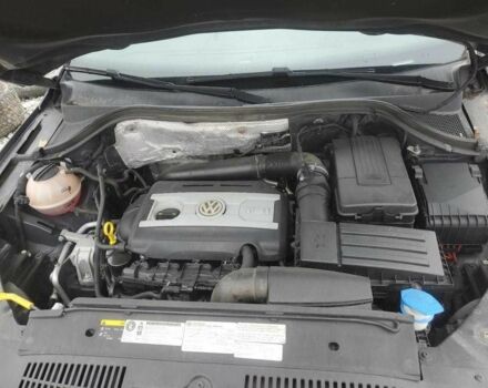 Сірий Фольксваген Тігуан, об'ємом двигуна 2 л та пробігом 135 тис. км за 2300 $, фото 11 на Automoto.ua