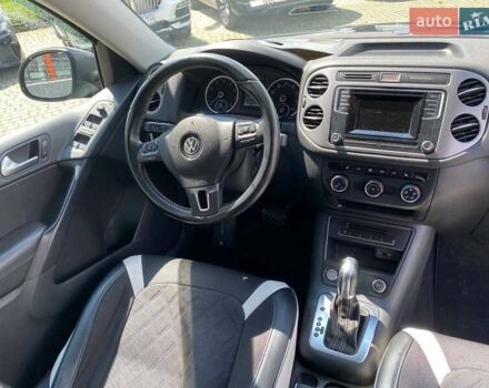 Серый Фольксваген Тигуан, объемом двигателя 1.98 л и пробегом 99 тыс. км за 12300 $, фото 7 на Automoto.ua